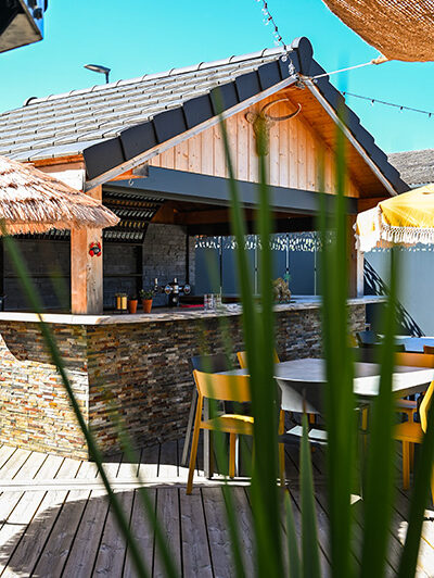 Rooftop du restaurant Le Bout du Monde cocktails et événements festifs